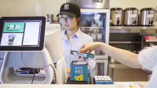 手機收錢寶全新移動支付終端；拉卡拉pos機智能終端